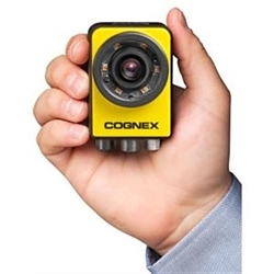 Cognex LM12-12-01 Vision Sensor Lens, S-Mount Mounting, For Use With In-Sight 7000 series vision systems with autofocus functionality. Also compatible with In-Sight 2000 series vision sensors.
