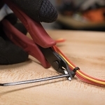 Klein® D275-5 Lightweight Cutting Plier, 0.45 in L x 0.26 in W x 0.086 in THK Steel, 5 in OAL, Flush Cut